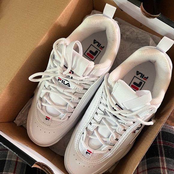 Fila Disrupters women’s 5.5-6.5 big kids 4.5 - Picture 3 of 4